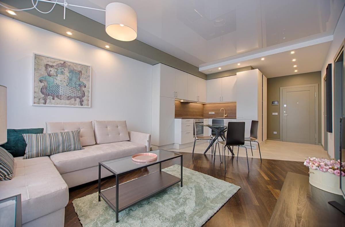 Hostel Teatro Триест Экстерьер фото